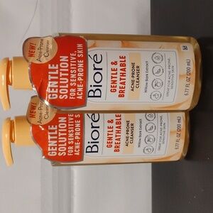 Biore Gentle & Breathable Acne-Cleanser (2)